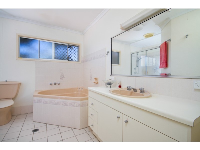 77  Birch Street, Manunda QLD 4870