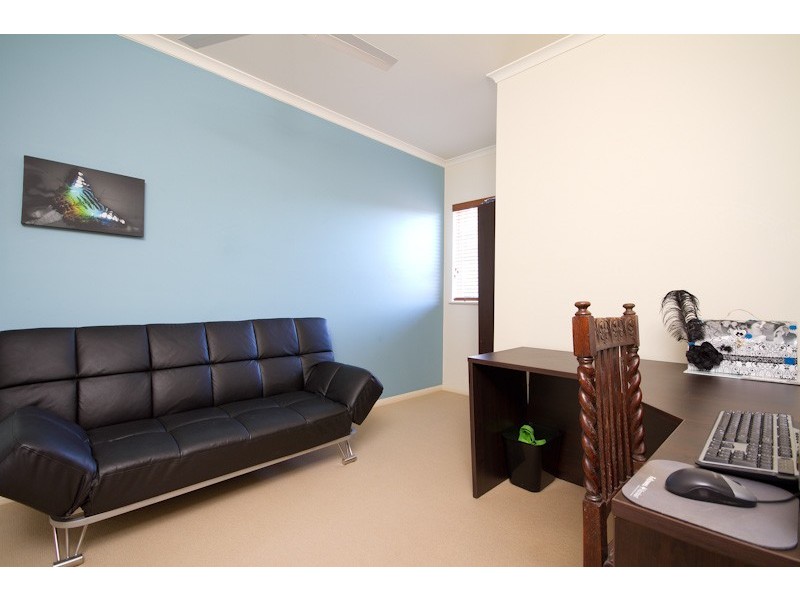 102/2  Greenslopes Street, Cairns North QLD 4870