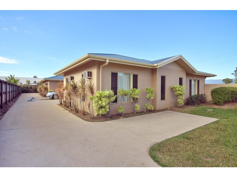 3/37 Loretta Avenue, Woree QLD 4868