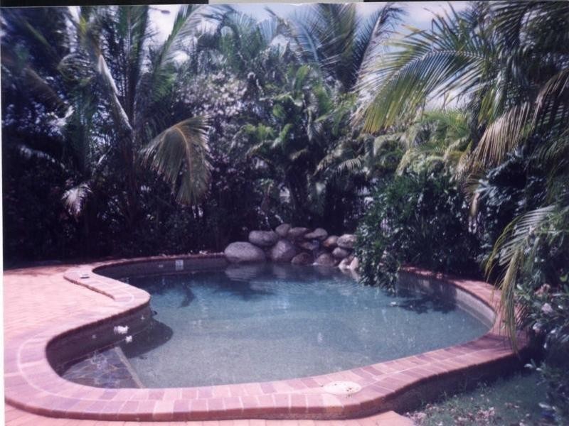 Manoora QLD 4870
