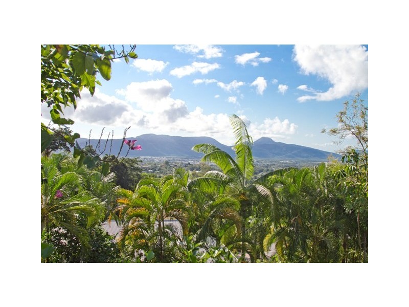 59 Summer Hill Drive, City View, Mooroobool QLD 4870