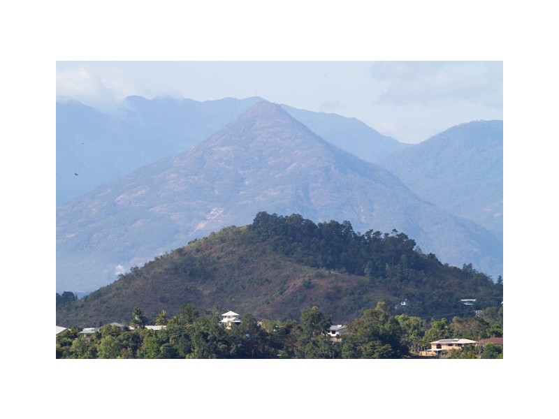 59 Summer Hill Drive, City View, Mooroobool QLD 4870