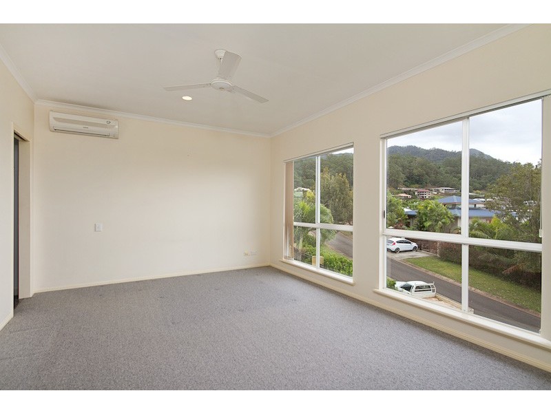 15 Guthrie Close, Bentley Park QLD 4869