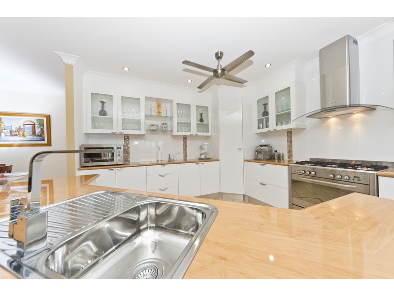 5 Thornton Court, White Rock QLD 4868