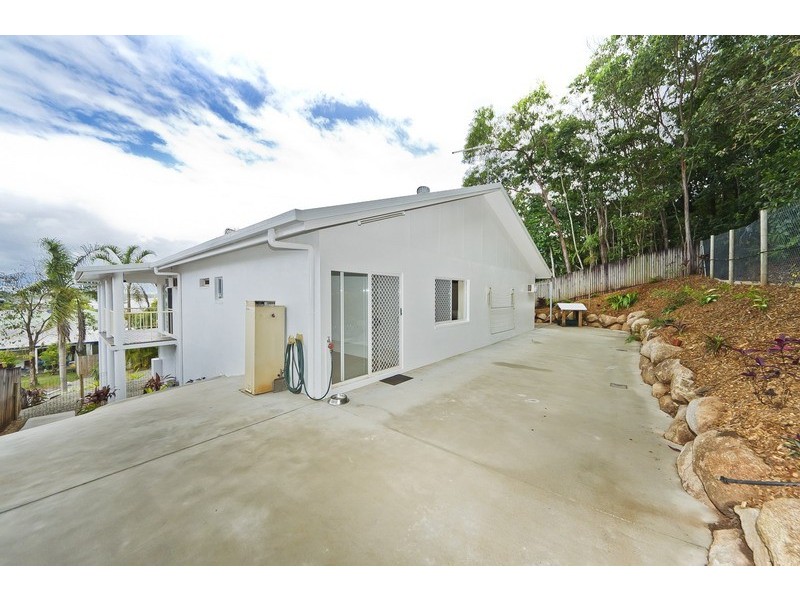 5 Thornton Court, White Rock QLD 4868