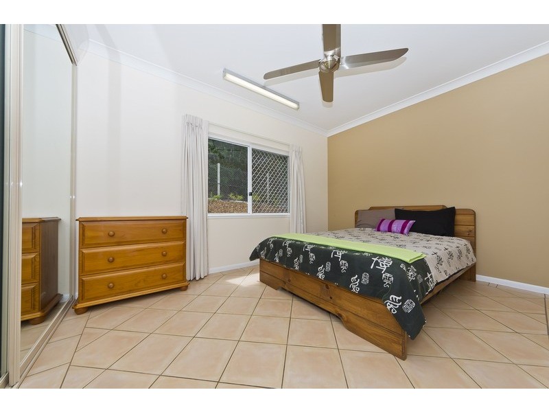 5 Thornton Court, White Rock QLD 4868
