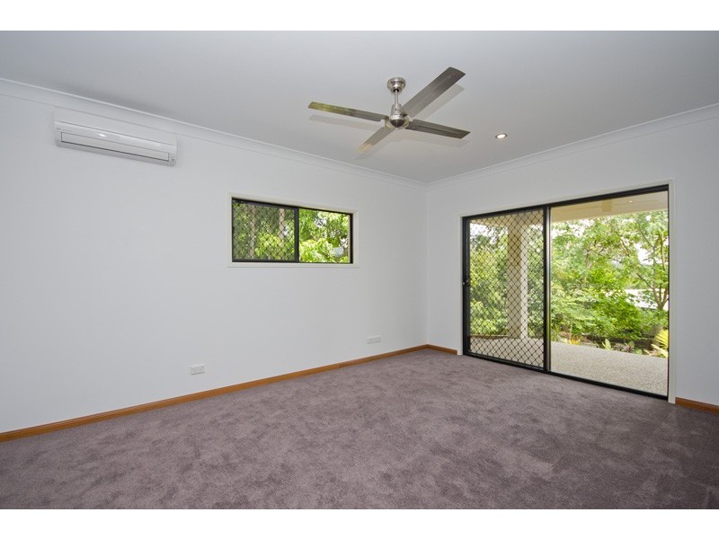 7 Yates Court, White Rock QLD 4868