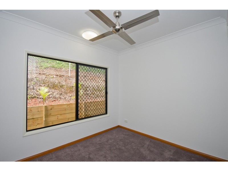 7 Yates Court, White Rock QLD 4868