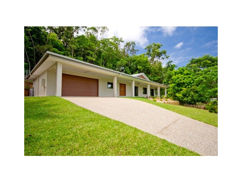 7 Yates Court, White Rock QLD 4868
