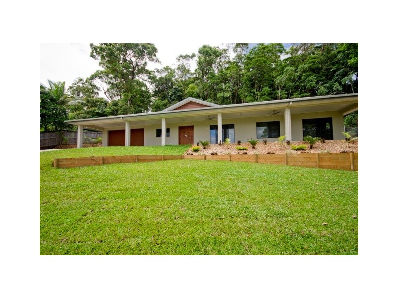 7 Yates Court, White Rock QLD 4868