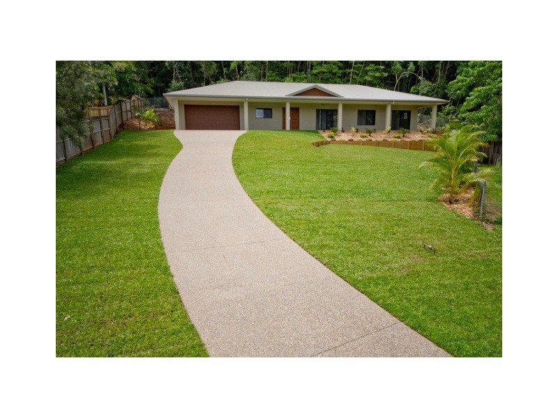 7 Yates Court, White Rock QLD 4868