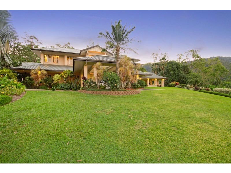 105-107 Mansfield Street, Earlville QLD 4870