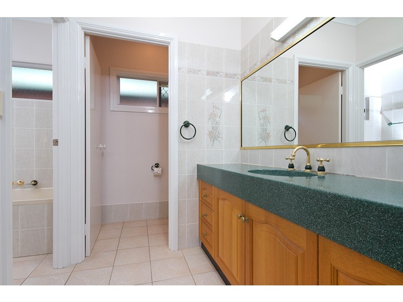 23 Gouldian Street, Bayview Heights QLD 4868