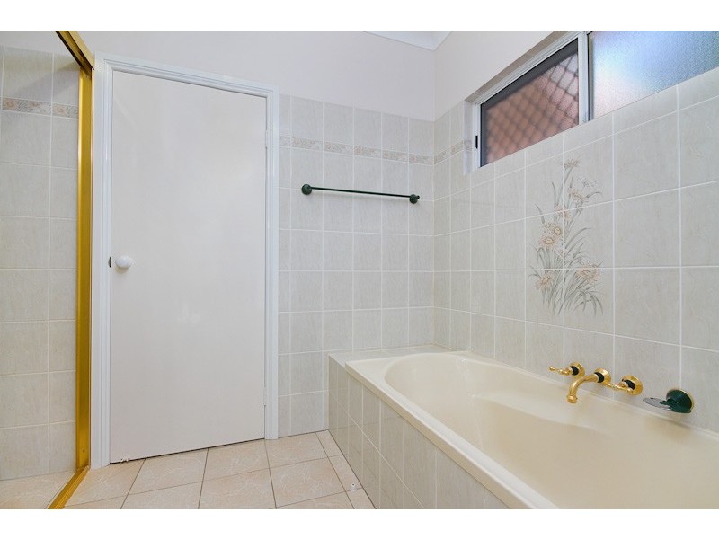 23 Gouldian Street, Bayview Heights QLD 4868