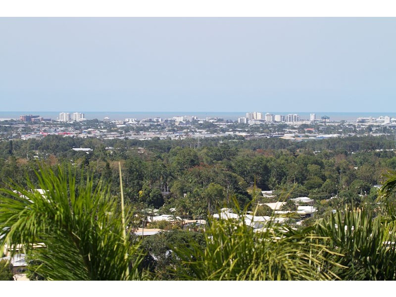 23 Gouldian Street, Bayview Heights QLD 4868