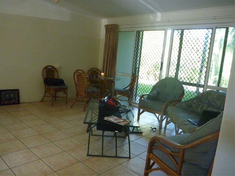 9/109 Tiger Cowrie, Coral Coast Drive, Palm Cove QLD 4879