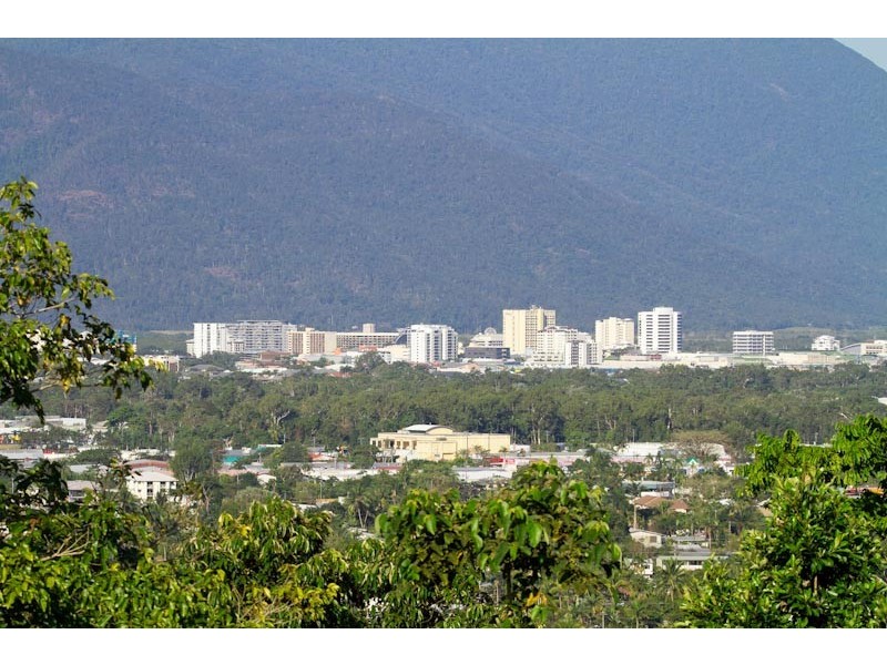 Lot 305 The Peak, Parkridge, Brinsmead QLD 4870