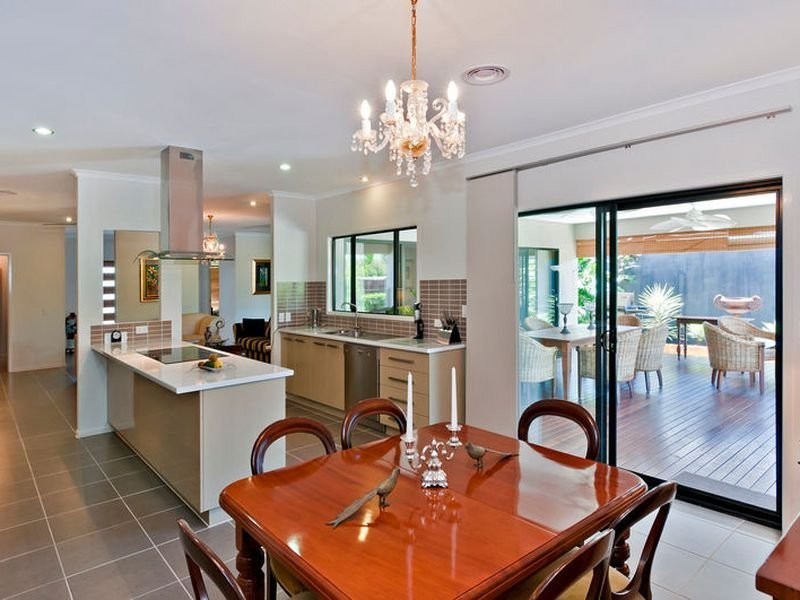 39  Iridescent Drive, Trinity Beach QLD 4879