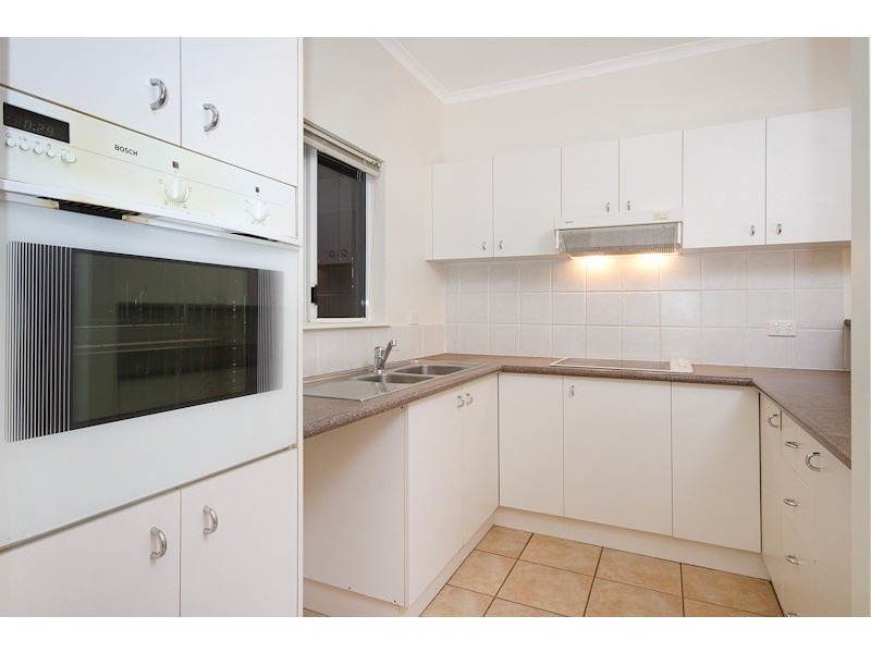 24/34-40 Lily Street, Cairns North QLD 4870