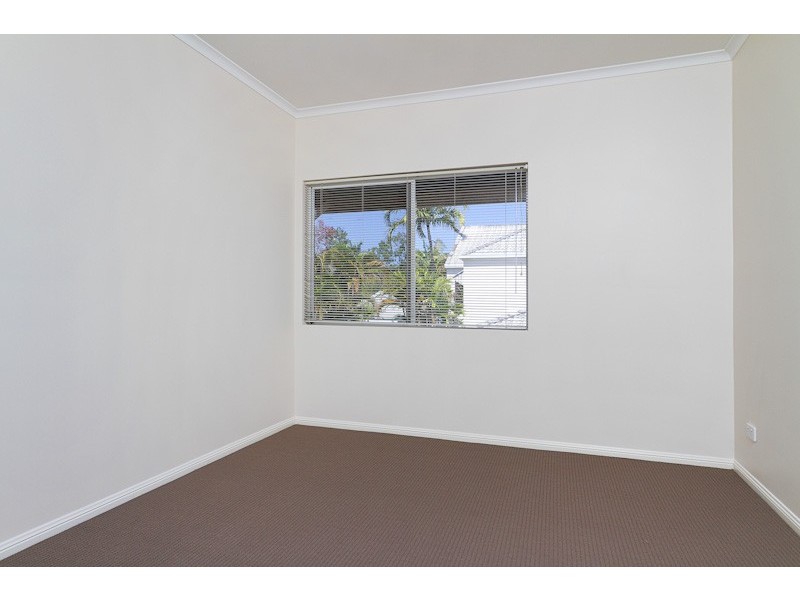 24/34-40 Lily Street, Cairns North QLD 4870