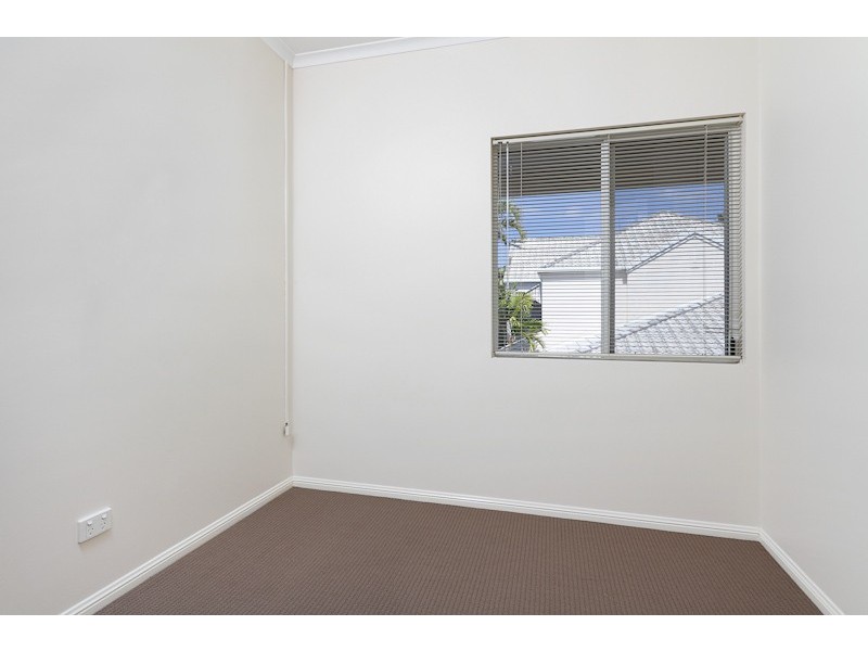 24/34-40 Lily Street, Cairns North QLD 4870