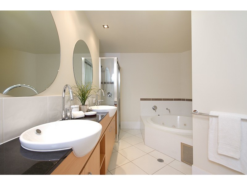 903/2-4 Lake Street, Cairns City QLD 4870