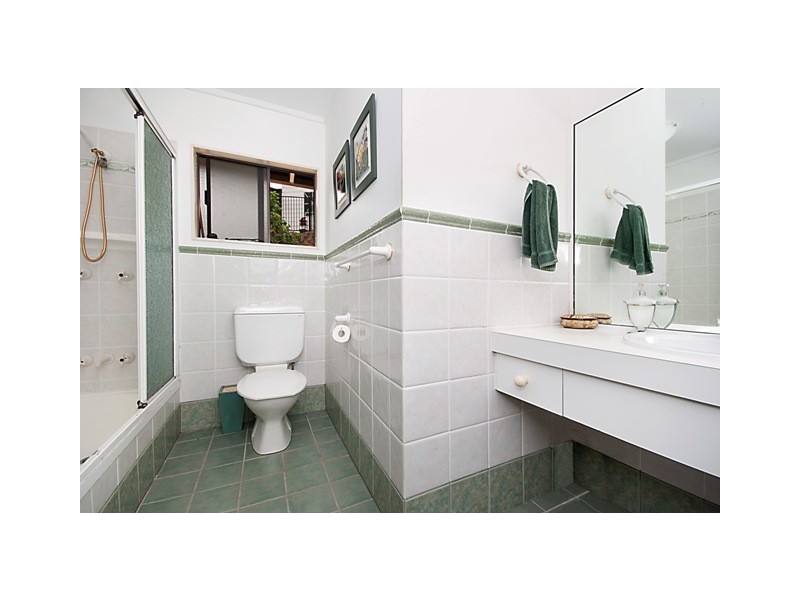 286 Toogood Road, Bayview Heights QLD 4868