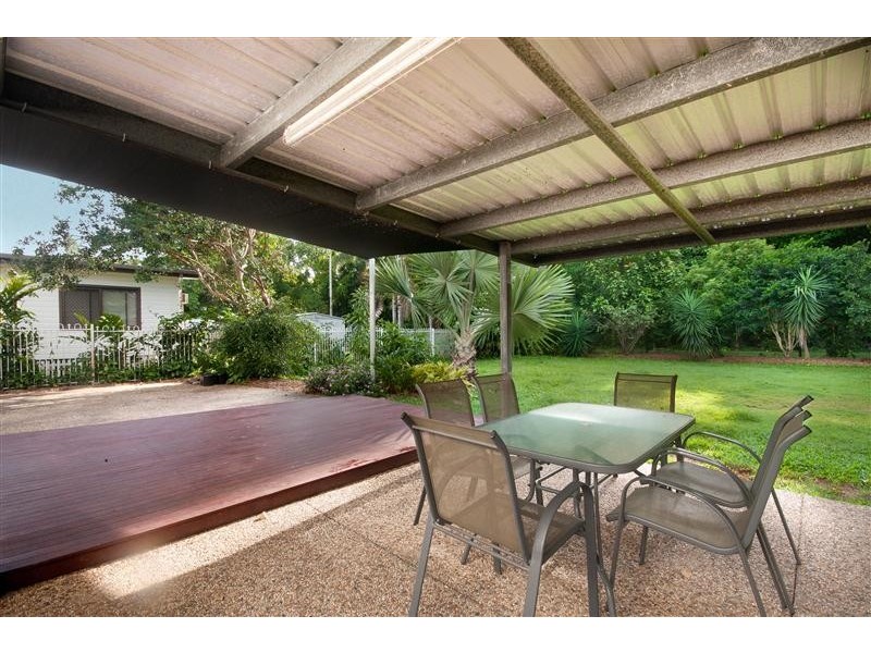 Manoora QLD 4870