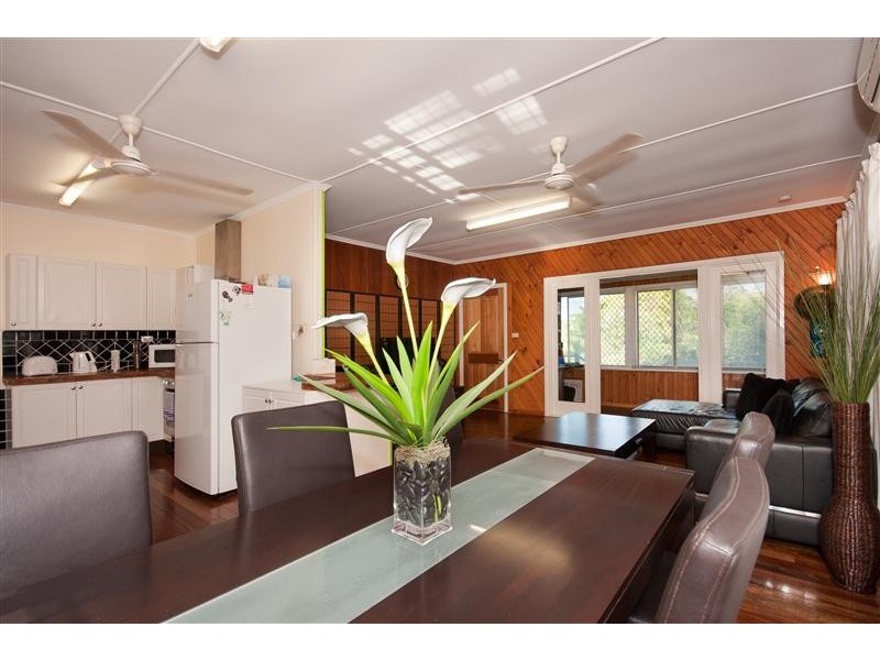 Manoora QLD 4870