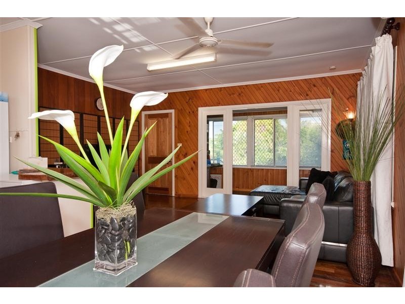 Manoora QLD 4870