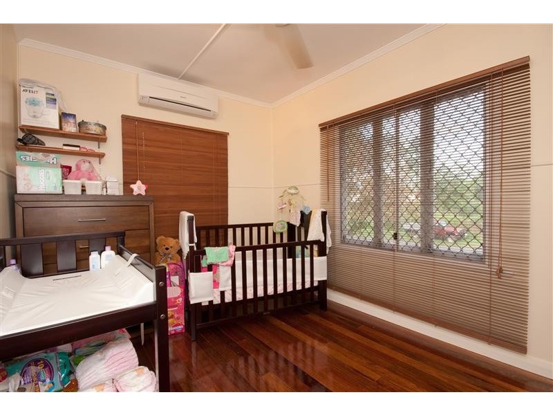 Manoora QLD 4870