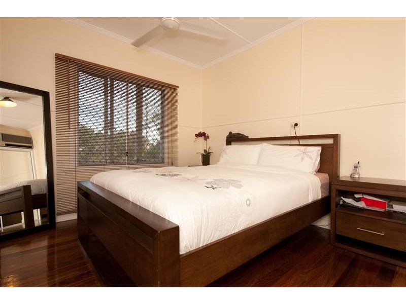 Manoora QLD 4870