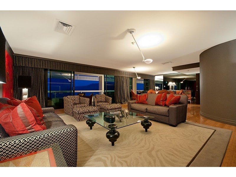 250/209 Abbott Street, Cairns North QLD 4870