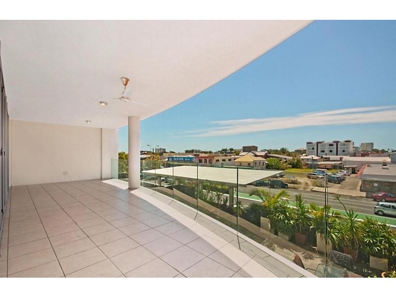 303/23 McLeod Street, Cairns City QLD 4870