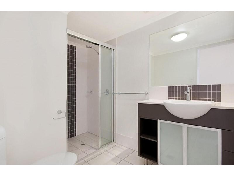 303/23 McLeod Street, Cairns City QLD 4870