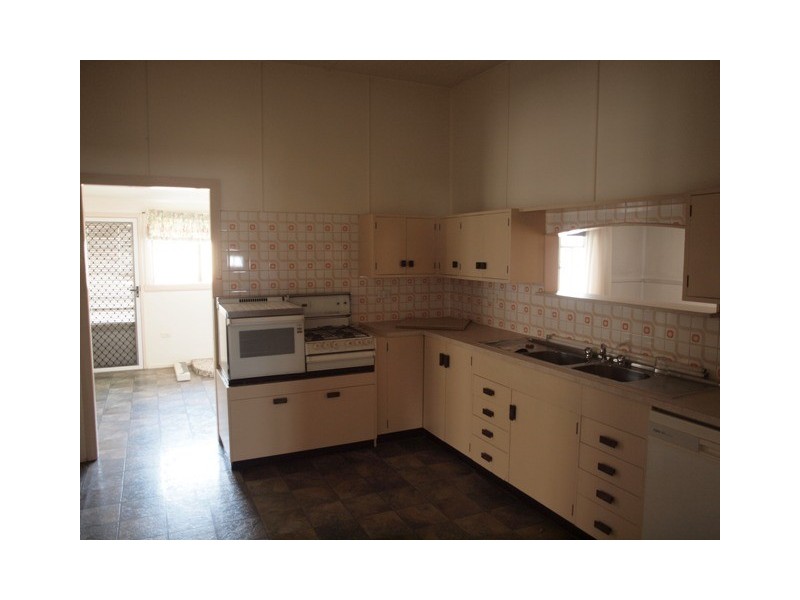 132 Aumuller Street, Bungalow QLD 4870