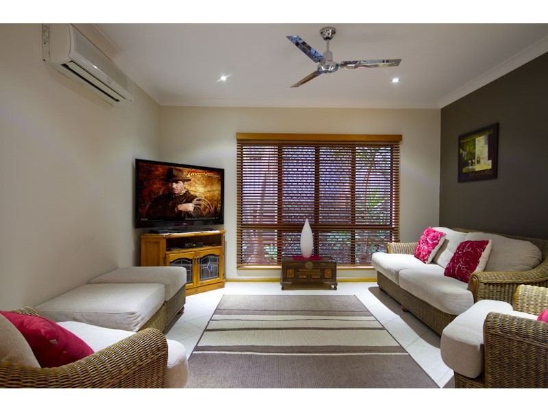 8 Rosella Close, Mount Sheridan QLD 4868