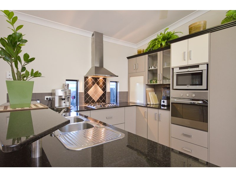 8 Rosella Close, Mount Sheridan QLD 4868