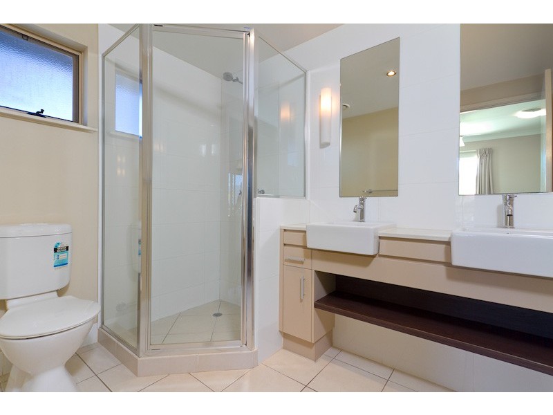 524/12-21 Gregory Street, Westcourt QLD 4870