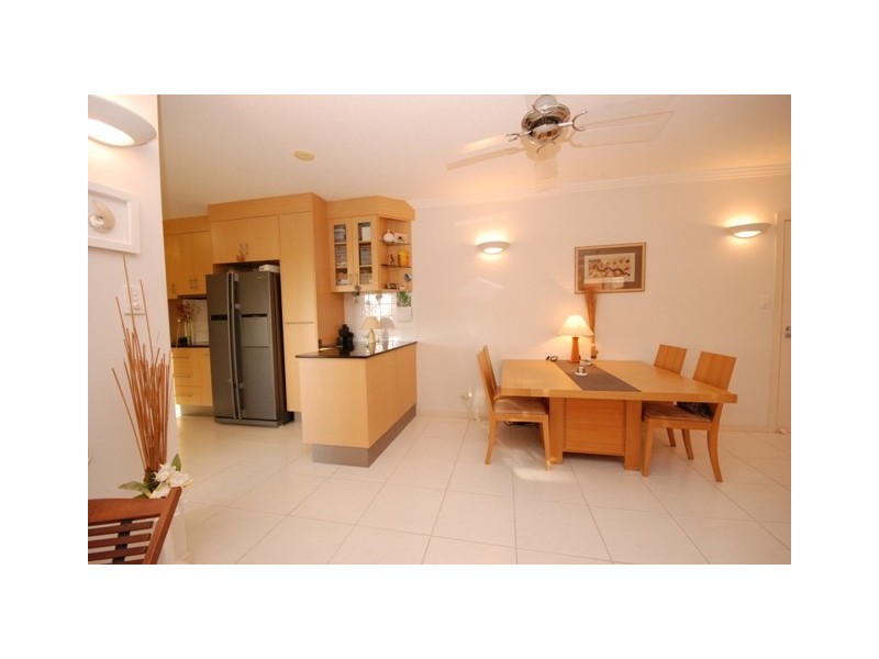 702/3 Abbott Street, Cairns QLD 4870