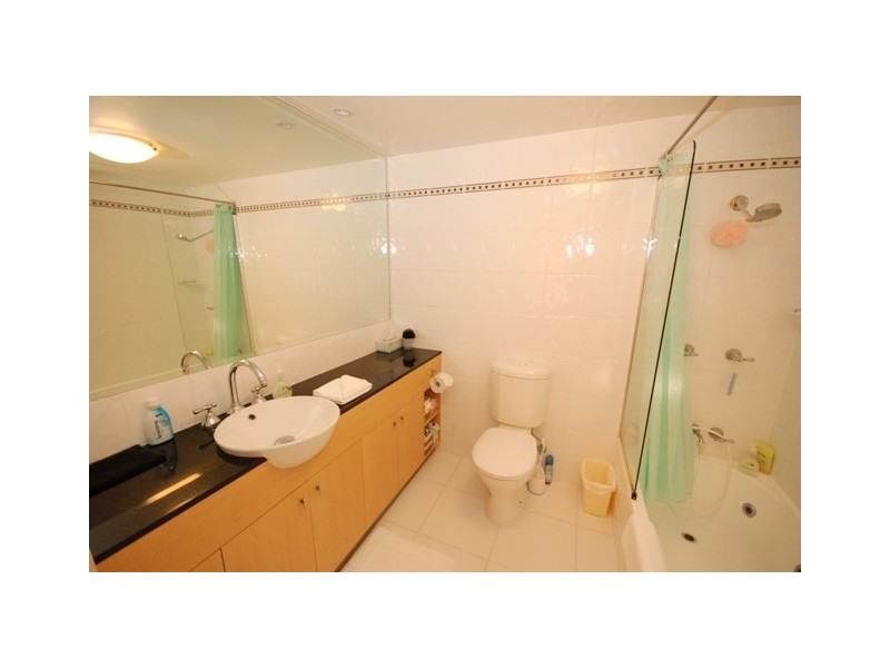 702/3 Abbott Street, Cairns QLD 4870