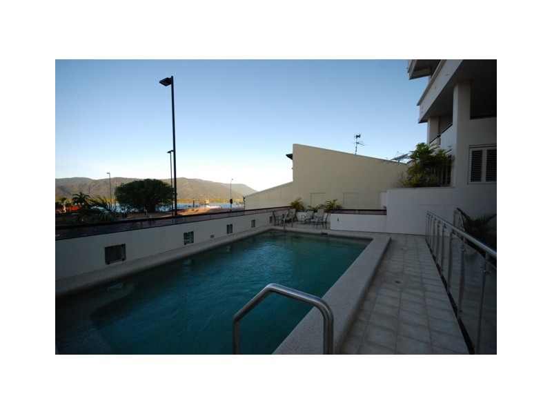 702/3 Abbott Street, Cairns QLD 4870