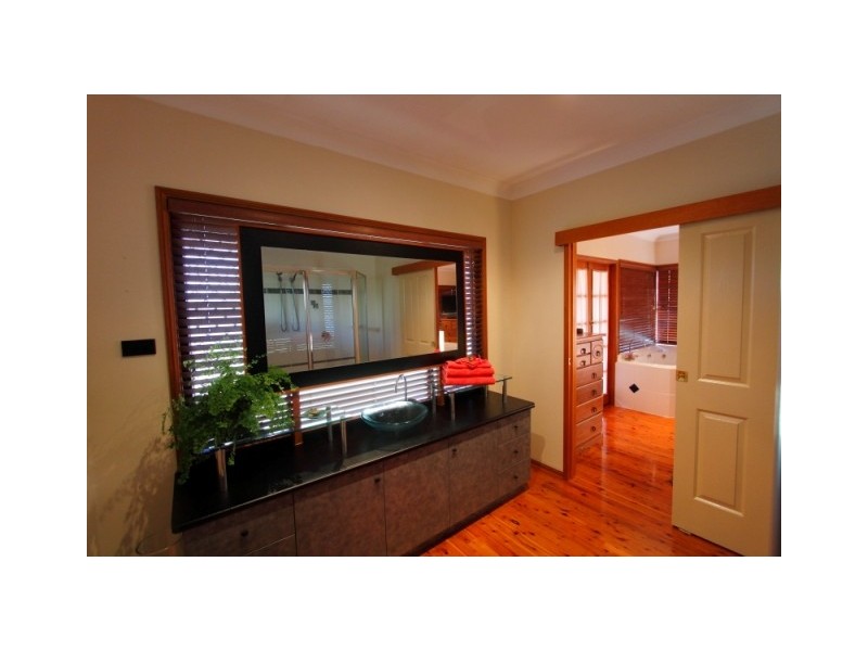 276  Robert Road, Bentley Park QLD 4869