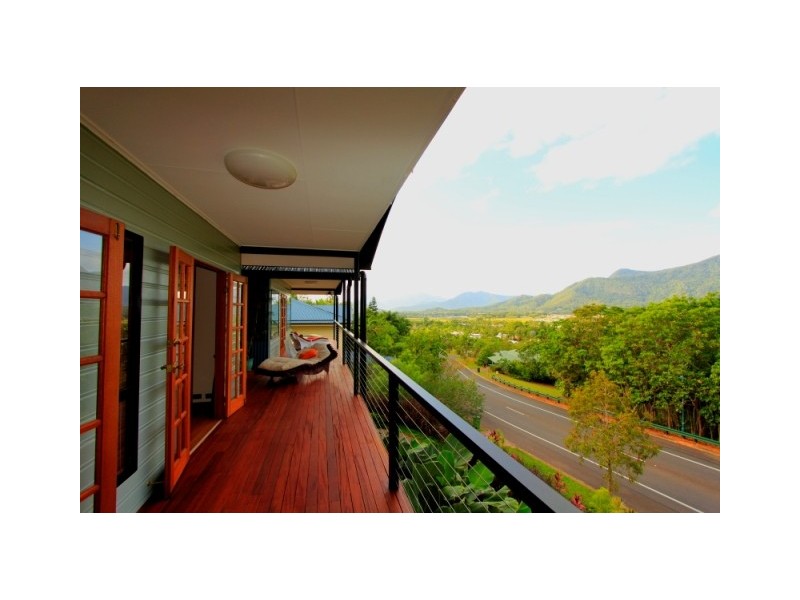 276  Robert Road, Bentley Park QLD 4869