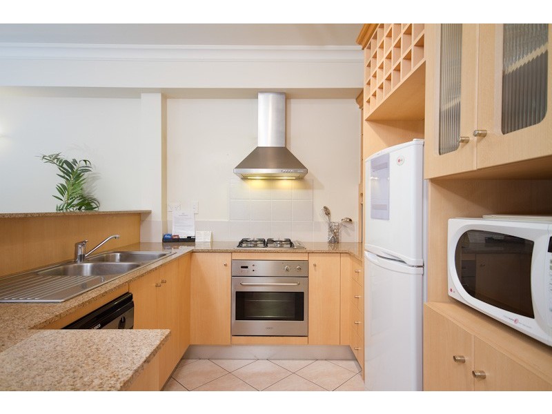 1416/2 Greenslopes Street, Cairns North QLD 4870
