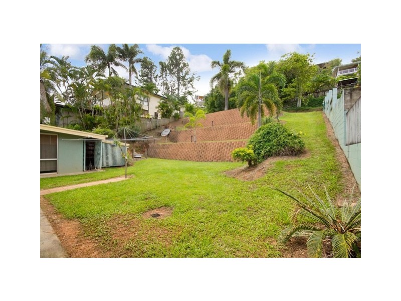 37 Kenneth Street, Bayview Heights QLD 4868