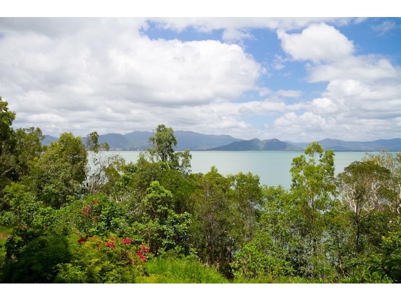 2346 Pine Creek Road, East Trinity QLD 4871