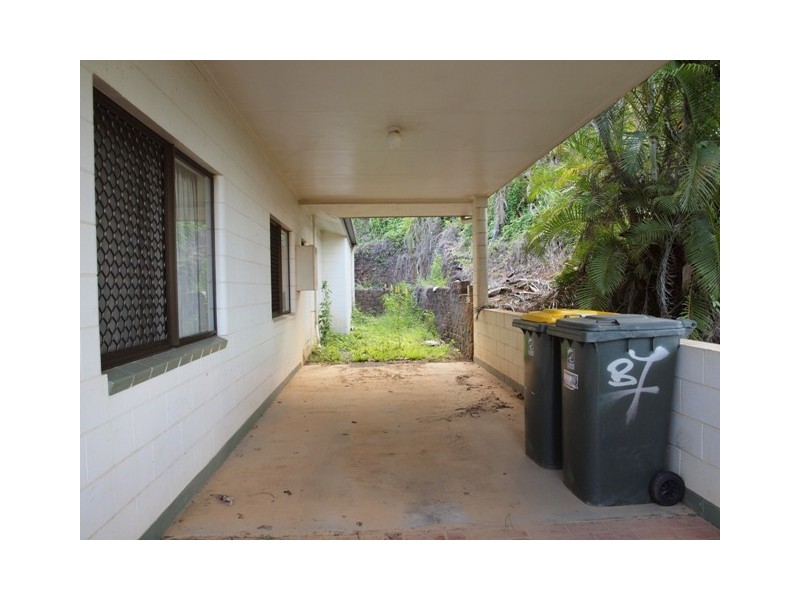 6 Turquoise Close, Bayview Heights QLD 4868