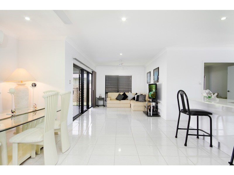 21 Quinn Drive, Edmonton QLD 4869