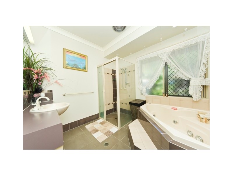 18 Rosella Close, Mount Sheridan QLD 4868